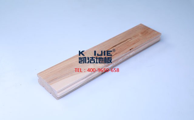 楓木B級板本色運(yùn)動(dòng)木地板——?jiǎng)P潔地板