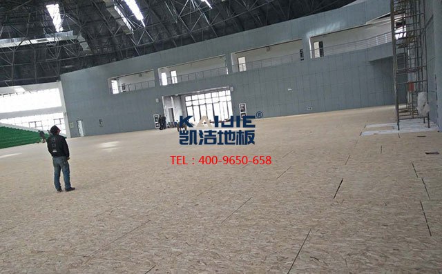 2019年影響體育館運(yùn)動(dòng)木地板價(jià)格的因素有哪些——?jiǎng)P潔地板