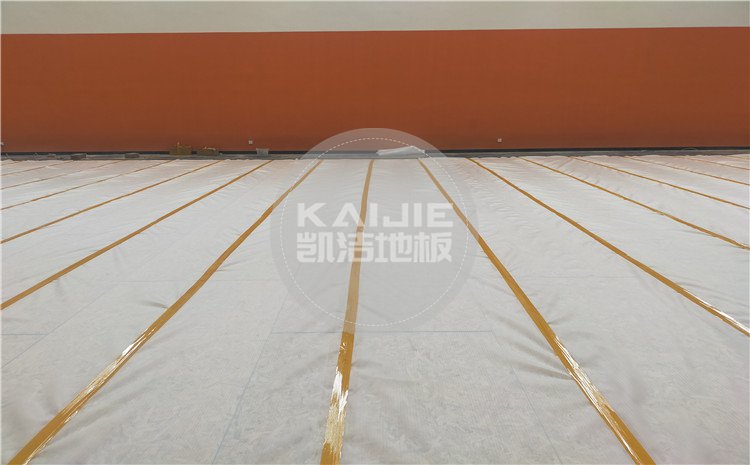 廣州天河區(qū)長大公路培訓(xùn)學(xué)?；@球館木地板案例-凱潔體育地板