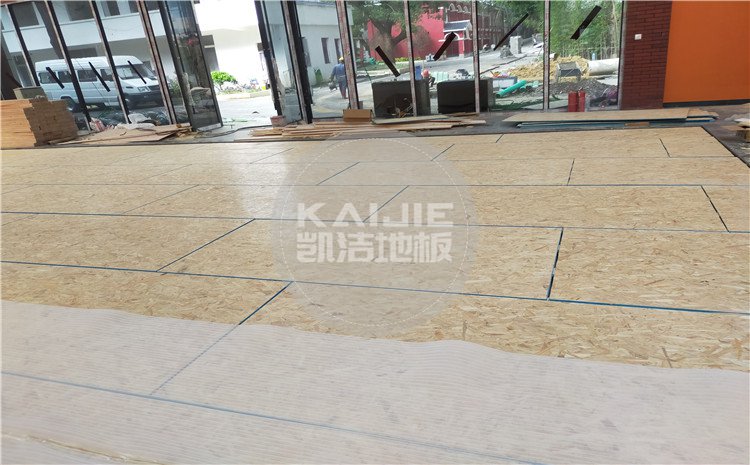 廣州天河區(qū)長大公路培訓(xùn)學(xué)?；@球館木地板案例-凱潔體育地板