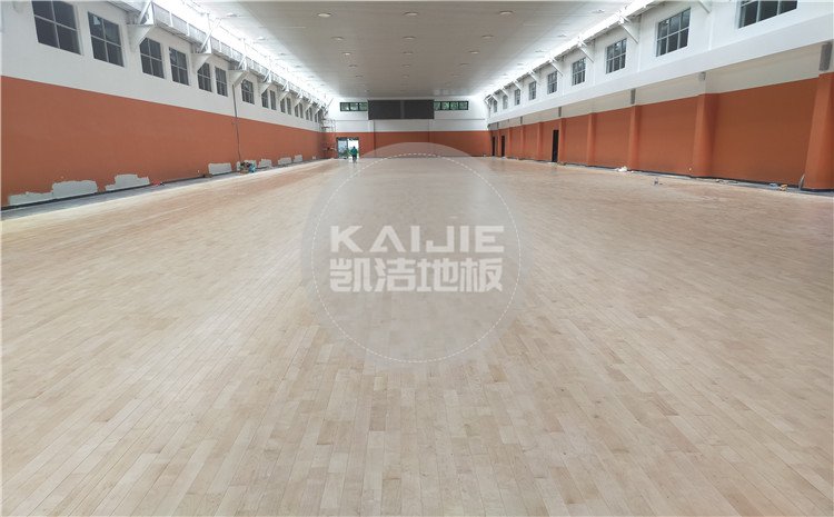 廣州天河區(qū)長大公路培訓(xùn)學(xué)?；@球館木地板案例-凱潔體育地板