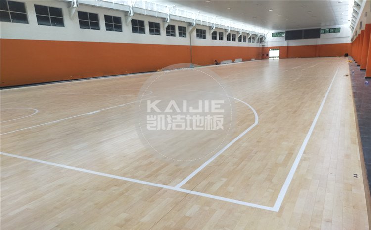 廣州天河區(qū)長大公路培訓(xùn)學(xué)?；@球館木地板案例-凱潔體育地板