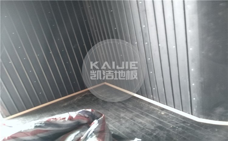 四川省樂山市沙灣區(qū)銅河廣場劇院舞臺(tái)木地板案例—?jiǎng)P潔體育木地板廠家