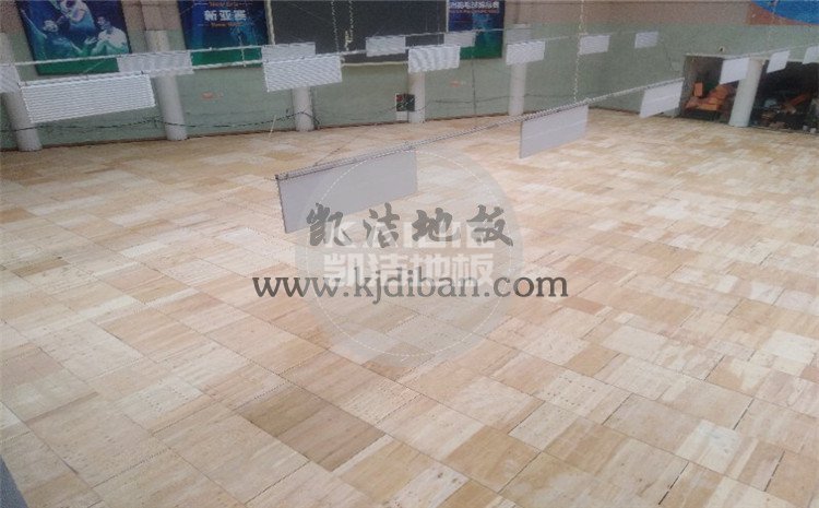 湖北武漢體育中心運(yùn)動(dòng)木地板項(xiàng)目-凱潔體育木地板廠家