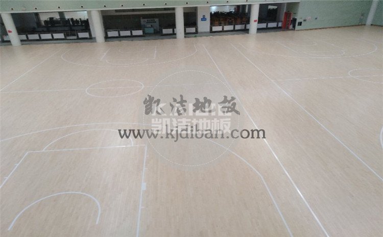 湖北武漢體育中心運(yùn)動(dòng)木地板項(xiàng)目-凱潔體育木地板廠家