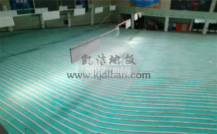 湖北武漢體育中心運(yùn)動(dòng)木地板項(xiàng)目-凱潔體育木地板廠家