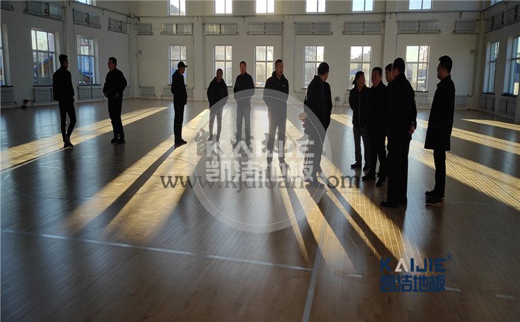 內蒙古鄂倫春旗大楊樹林業(yè)局全民健身中心木地板案例